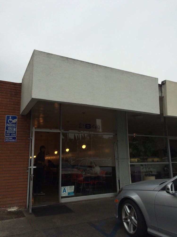 Pho Café's glass storefront on Sunset Boulevard